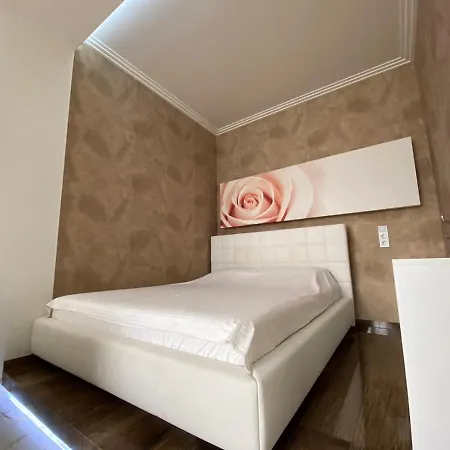 Apartman 9 жемчужина